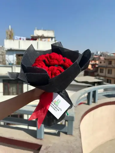 Bloomera™ – Handcrafted Crochet Flower